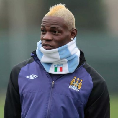 ManCityRise's profile picture. get in the bin.