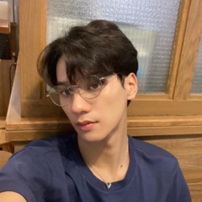 sunfiww's profile picture. ปิดโดเนทครับ ยศผมน้อยยังจะต่อยผมอีกหรอ