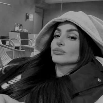 luaccorreia's profile picture. maktub