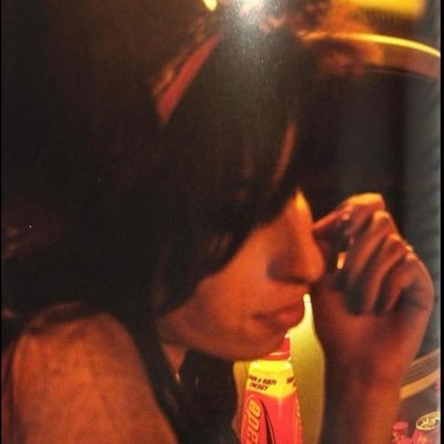 marrytheartpop's profile picture. acervo sigmund freud brasil e jurídico da lady gaga