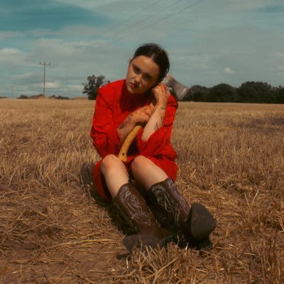 ELLAFAEMUSIC's profile picture. they/them