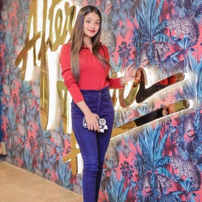 rv3206904's profile picture. 