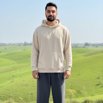 Ahmed_khaa's profile picture. 24/7 Trader | $ALGO $ASTER $BNB $SOL @Binance Affiliate Creator #Binance Millionaire Alpha Caller. DM for Collab!
