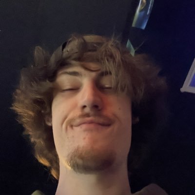 solo iridescent ranked cod player and intermediate clone hero player that also makes verified charts :) @clonehero