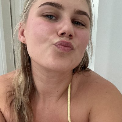 ouououuunn's profile picture. 1