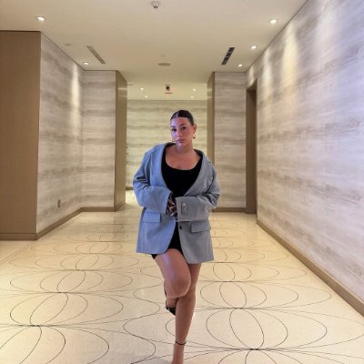 8813_isabella's profile picture. Buy fear, sell hype. Repeat. #StockMarketLife #Trading101