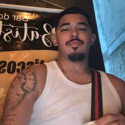 FaixaPreta04's profile picture. Deus não escolhe os capacitados, mas capacita os escolhidos. 📖❤🙌 Papai Do Arthur❤️👨‍👦 13/08/2025 🏴😭🅱️