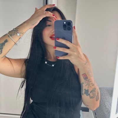 nisanurkarr's profile picture. gosterisli ve samimi