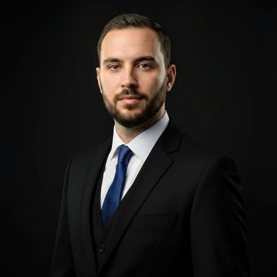 leads_max's profile picture. 