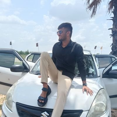 Naresh855404's profile picture. 