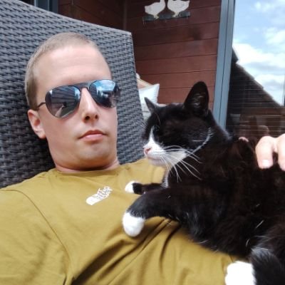 pjhill92's profile picture. blub het is een koe 🐄
