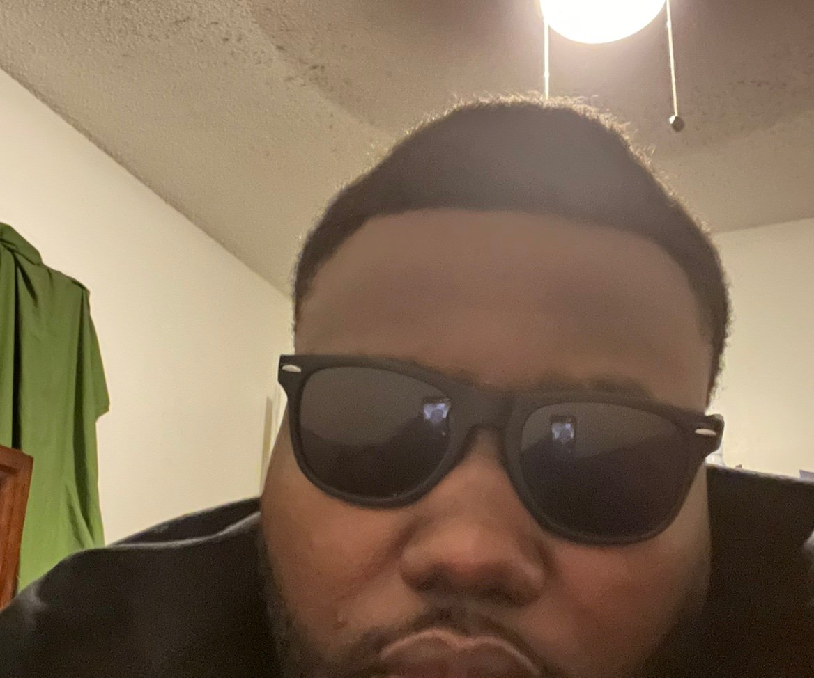 OLLIEWORLD0874's profile picture. 