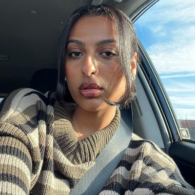 Mak25k's profile picture. Owner of a cozy clothing haven👗 Curating stylish, comfort driven pieces for every vibe . Fashion that embraces you, inside and out.