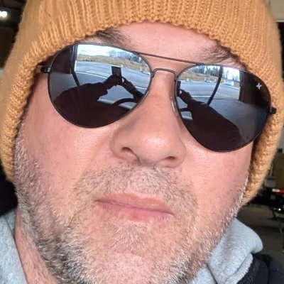 JamesZ49424's profile picture. 