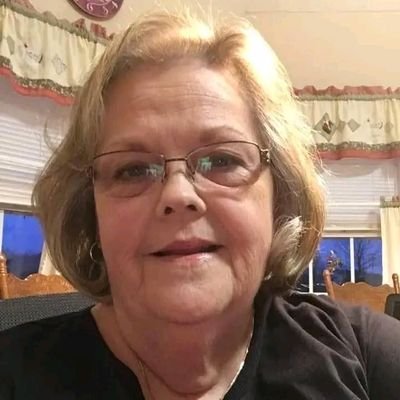 FOyelakin88987's profile picture. My name is Emmy white I am a giveaway