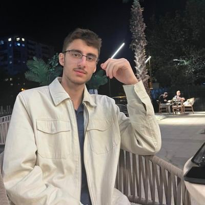 zenabili's profile picture. 