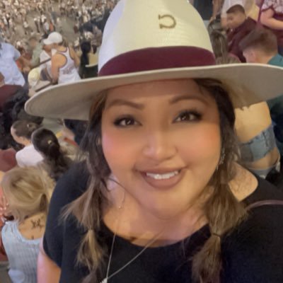 29Karmen's profile picture. Miss Prim and Always Proper. Funny, smart, opinionated....so I've been told 😉