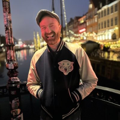 derekcsnook's profile picture. well, how did I get here?