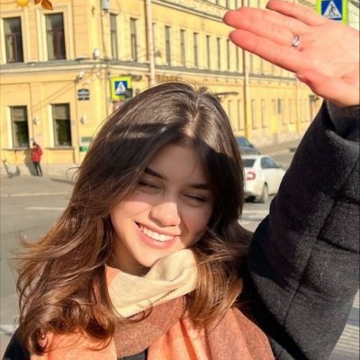 marie_sophia35's profile picture. Trading the charts, chasing the trends, learning every move.