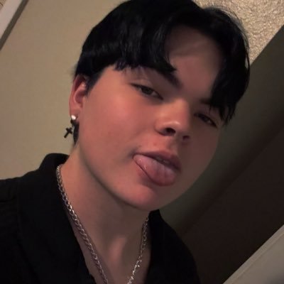 RealPaytonics's profile picture. | @Twitch Affiliate | @WeAreApexxx | Content Creator 🏳️‍🌈 | Apex Legends Creator Hub | business: paytonics.business@gmail.com