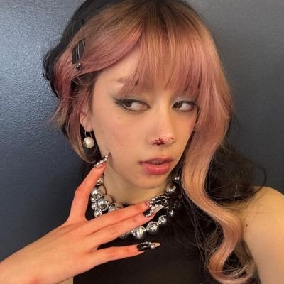 2ningpeituda's profile picture. ⠀⠀⠀⠀⠀⠀⠀⠀⠀ atsumu miya ★