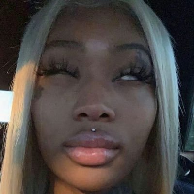 ecfevrrvvr's profile picture. 