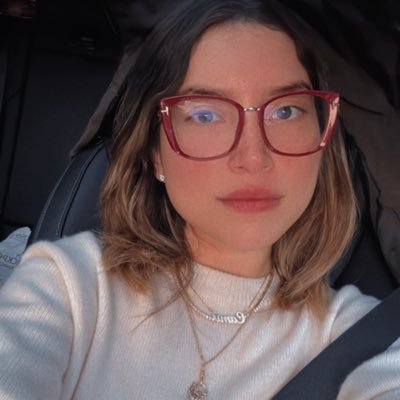 camihndz26's profile picture. 3 crazy dogs | coffee | travel | 26 | chalupera 👵🏽