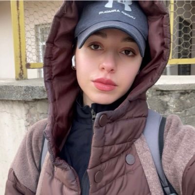 srinnrum23's profile picture. 