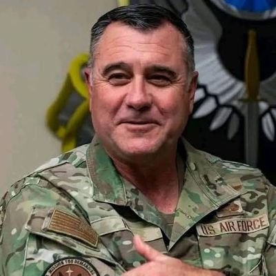 DavidEric865775's profile picture. 