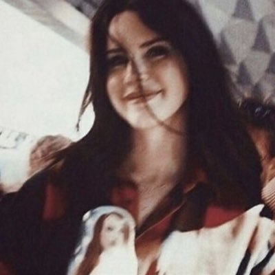 loviiz0's profile picture. 