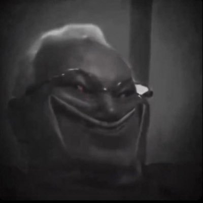 ozaklyy's profile picture. futbol izlemiyorum
