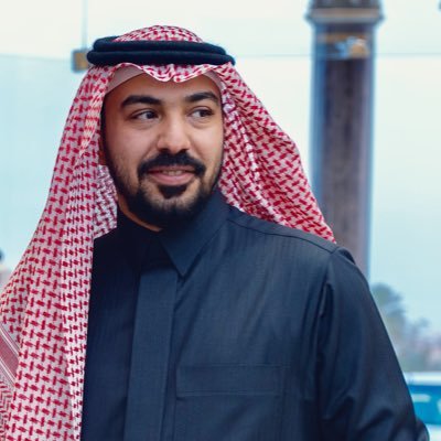 يتشفّق ونعم