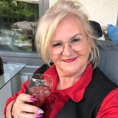 LindaHazel63307's profile picture. 