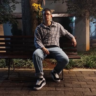 butch_planet's profile picture. • NB - she/him - lesbian - sometimes I draw - I have the tism

• NB - ela/ele - lésbica - as veis rola uns desenho - autista - casado •