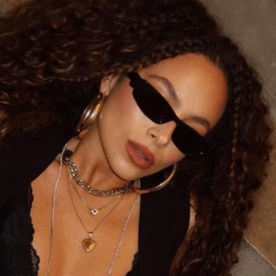 Elena_er2020's profile picture. 