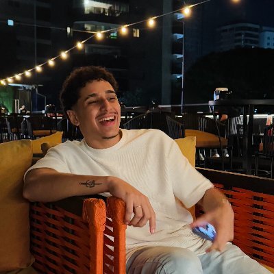 euw3ll's profile picture. 