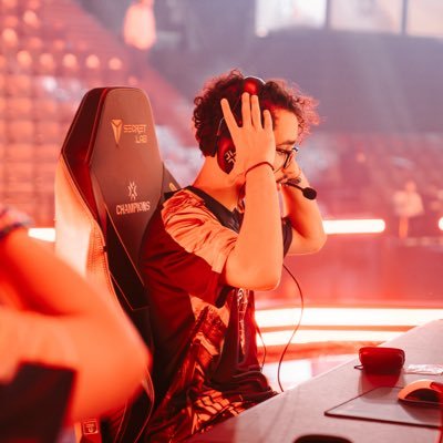 abbassvl's profile picture. Co-founder of @HooK_Esport  Contact pro : abbasnyad2025@gmail.com