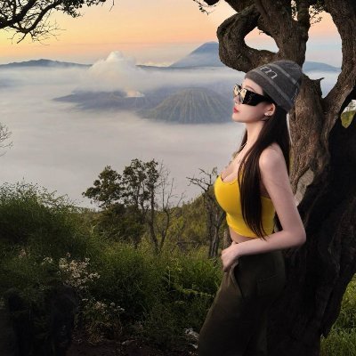 nour44179767's profile picture. 🌿 Life is to love | ✈️ Travel to experience | “Happiness comes from small things