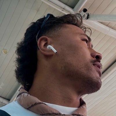 thatshandude's profile picture. polynesian. seq, au.