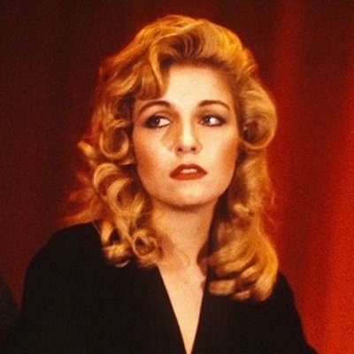 sunnytrobed's profile picture. pretty much just here to lurk👀