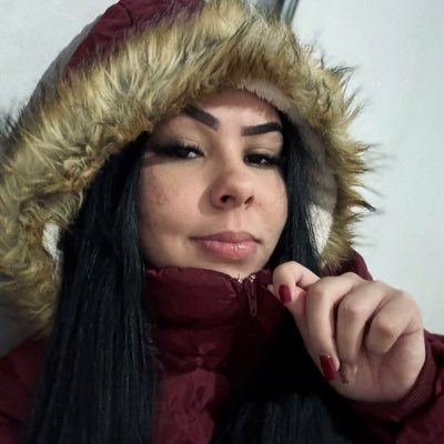 sibeezz's profile picture. eu tenho nove gatos 😄