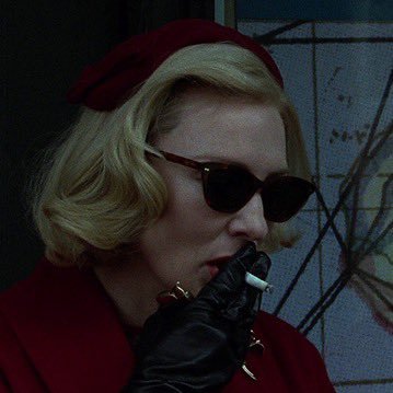 parisgellering's profile picture. the chorus to evanescence’s “bring me to life” is 23 seconds long