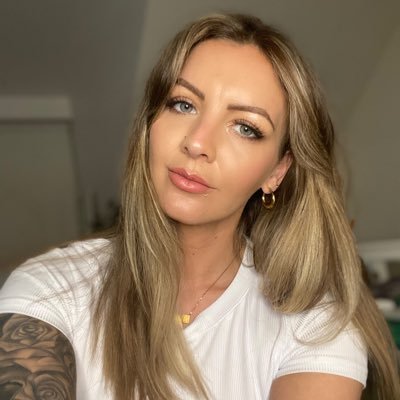 realjessicadx's profile picture. 💞 you found me✨if u don’t like dogs don’t follow me ✨ main: @thisisjessdx