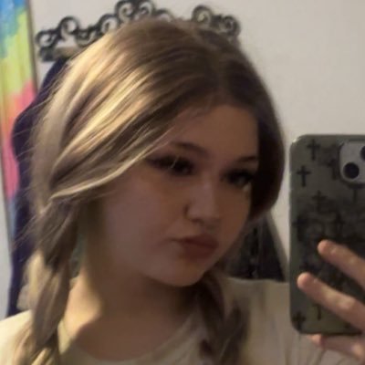 PrincessLills's profile picture. your wallets worst nightmare. 20$ tribute. no free attention. i’m greedy:) @Lillsautos @cashcoupleLZ