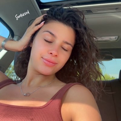 95michelle5's profile picture. Easygoing soul with a wild heart and a soft spot for good vibes and real people