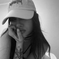 peloz21's profile picture. ,✨