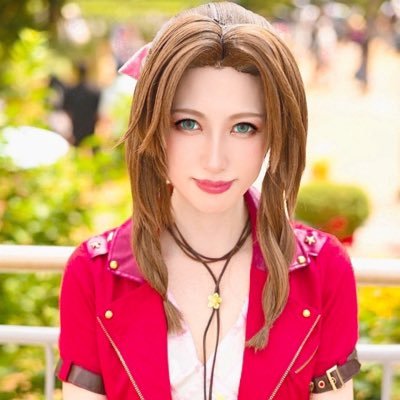 a129h129e's profile picture. 30↑ HYDEさん.L'Arc~en~Ciel🌈は神。 JOJO➤DB(17.18号と未来トランクス推し)➤FF(VII.XIII.XV)特にXIIIが推し➤NARUTO Cosplayしてます。⚠︎重加工。フォロバ慎重。バスケと強い女と猫が好き！️鍵垢と未成年のフォローは❌ライトニングさんのお顔になりたい