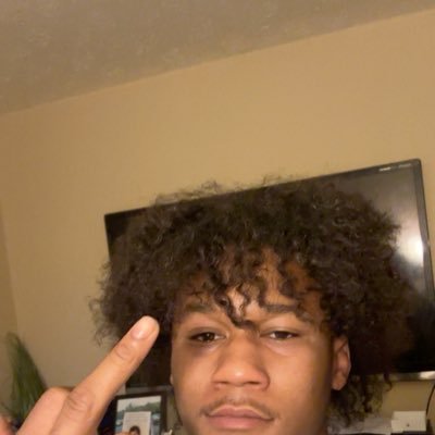 _Itsnuby's profile picture. I like mutual things