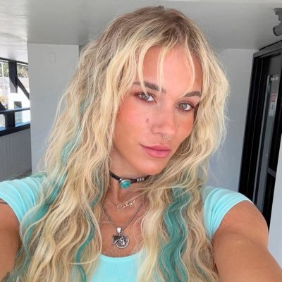 R0SIETIF0SI Profile Picture
