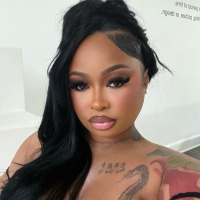 micahleex Profile Picture